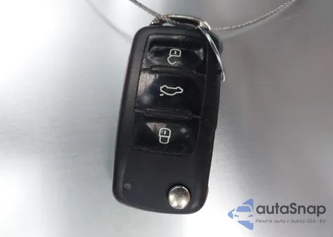 2017 Volkswagen Beetle #Pinkbeetle/1.8T Classic/1.8T S/1.8T Se/1.8T Sel from USA, damaged, VIN 3VW517AT2HM824057